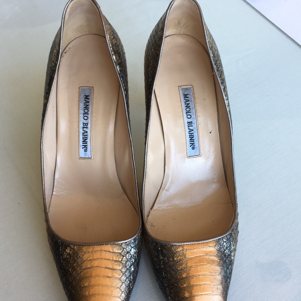 Manola Blahnik snake skin 2 inch pumps